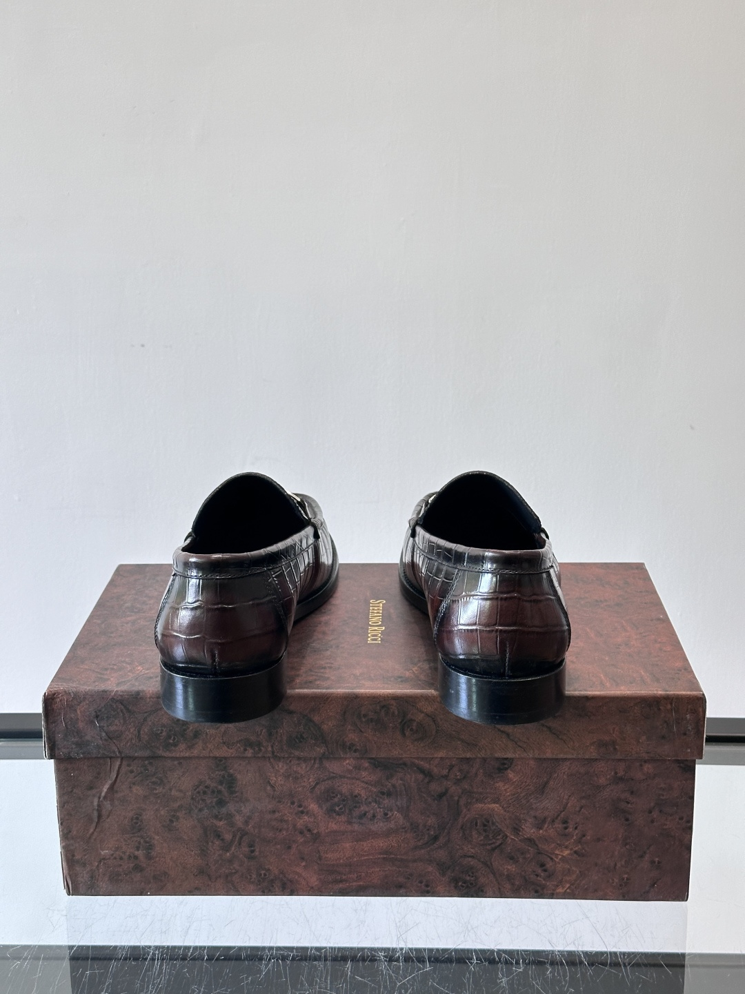 Stefano Ricci 史蒂芬高端奢侈品牌，男士皮鞋，真皮大底。原版牛皮，质感高端细腻，内里全小牛皮