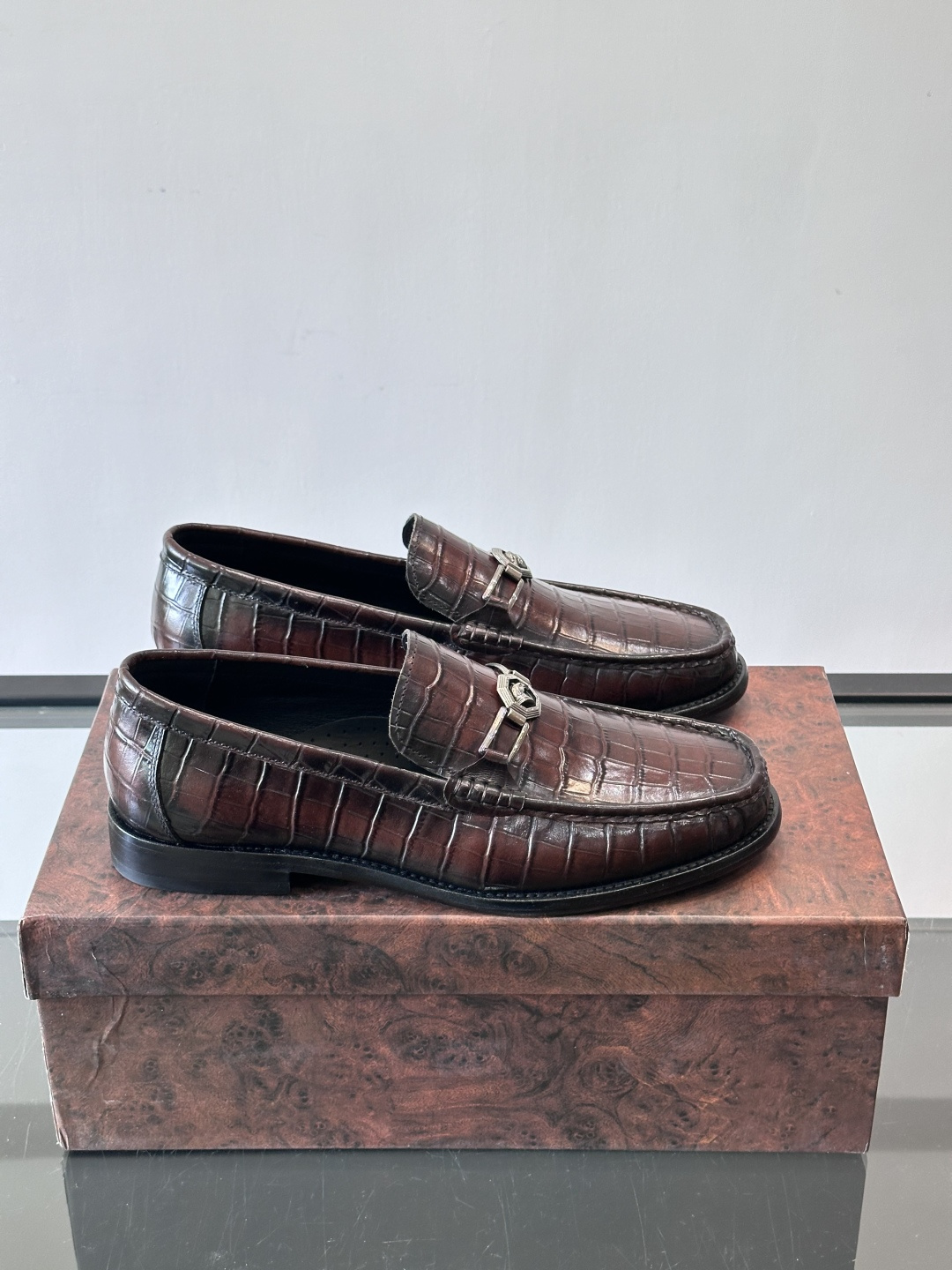 Stefano Ricci 史蒂芬高端奢侈品牌，男士皮鞋，真皮大底。原版牛皮，质感高端细腻，内里全小牛皮