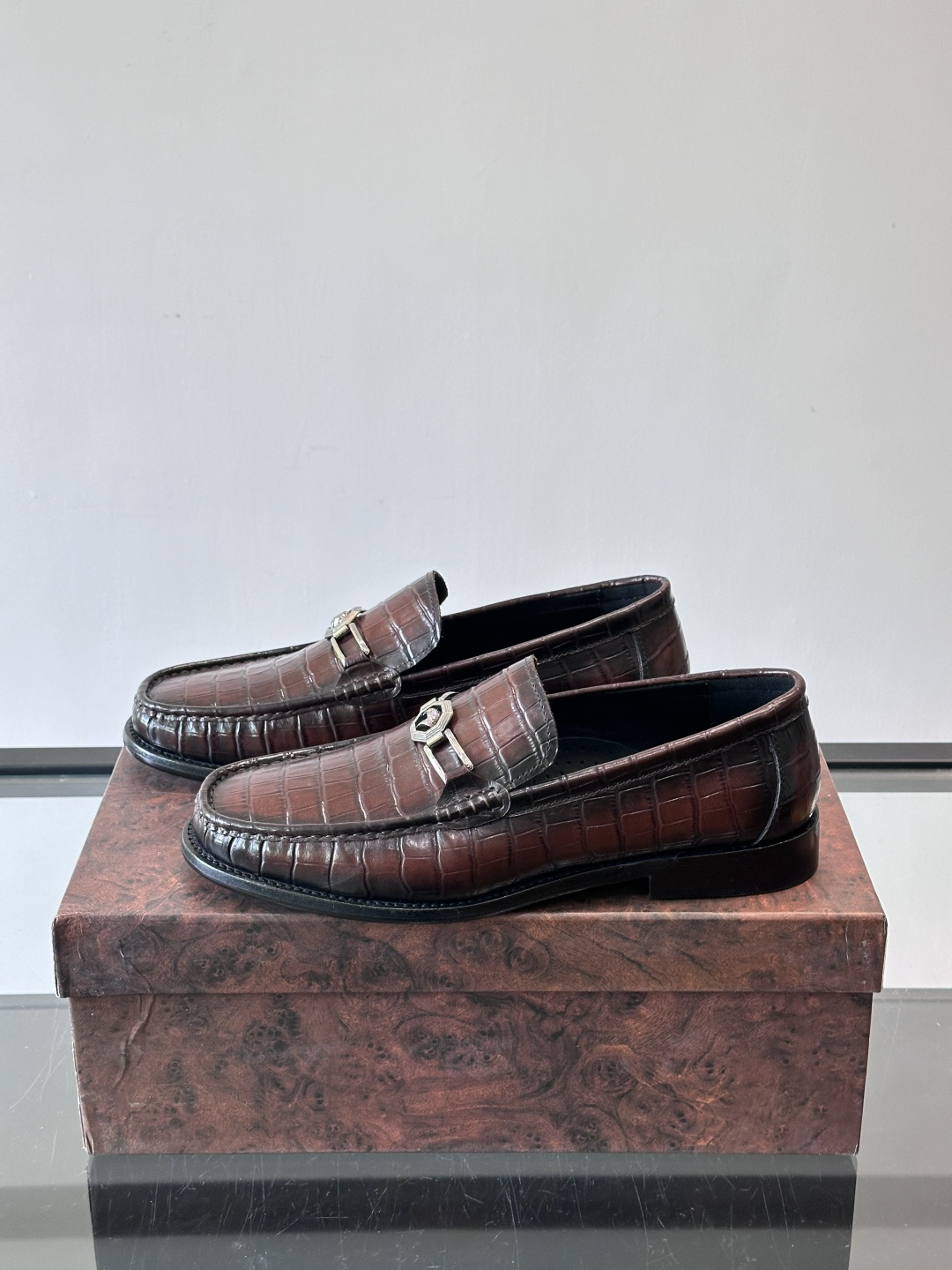 Stefano Ricci 史蒂芬高端奢侈品牌，男士皮鞋，真皮大底。原版牛皮，质感高端细腻，内里全小牛皮