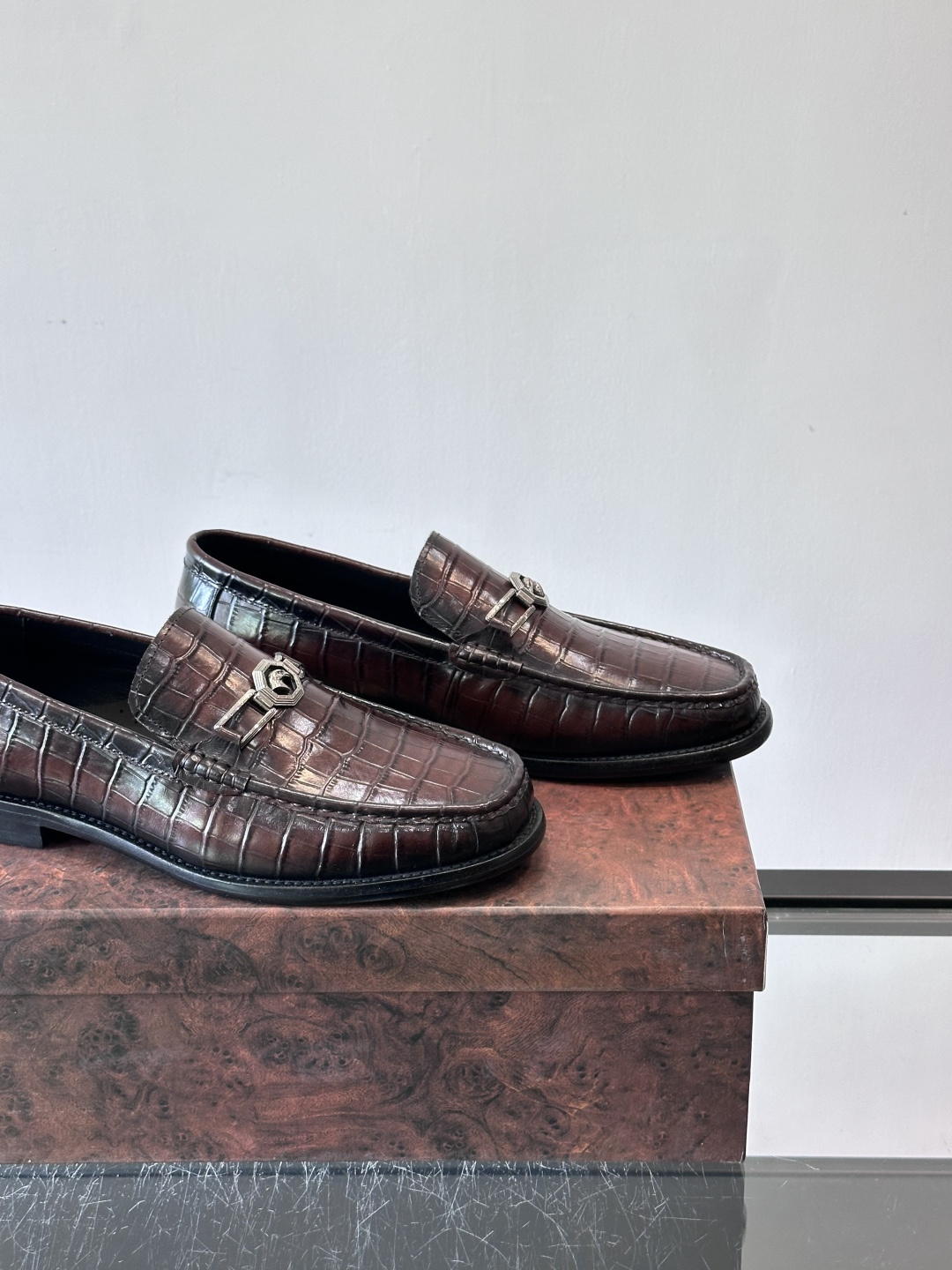 Stefano Ricci 史蒂芬高端奢侈品牌，男士皮鞋，真皮大底。原版牛皮，质感高端细腻，内里全小牛皮