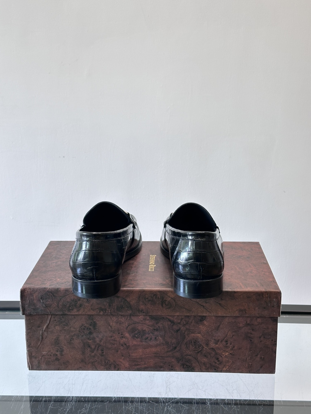 Stefano Ricci 史蒂芬高端奢侈品牌，男士皮鞋，真皮大底。原版牛皮，质感高端细腻，内里全小牛皮