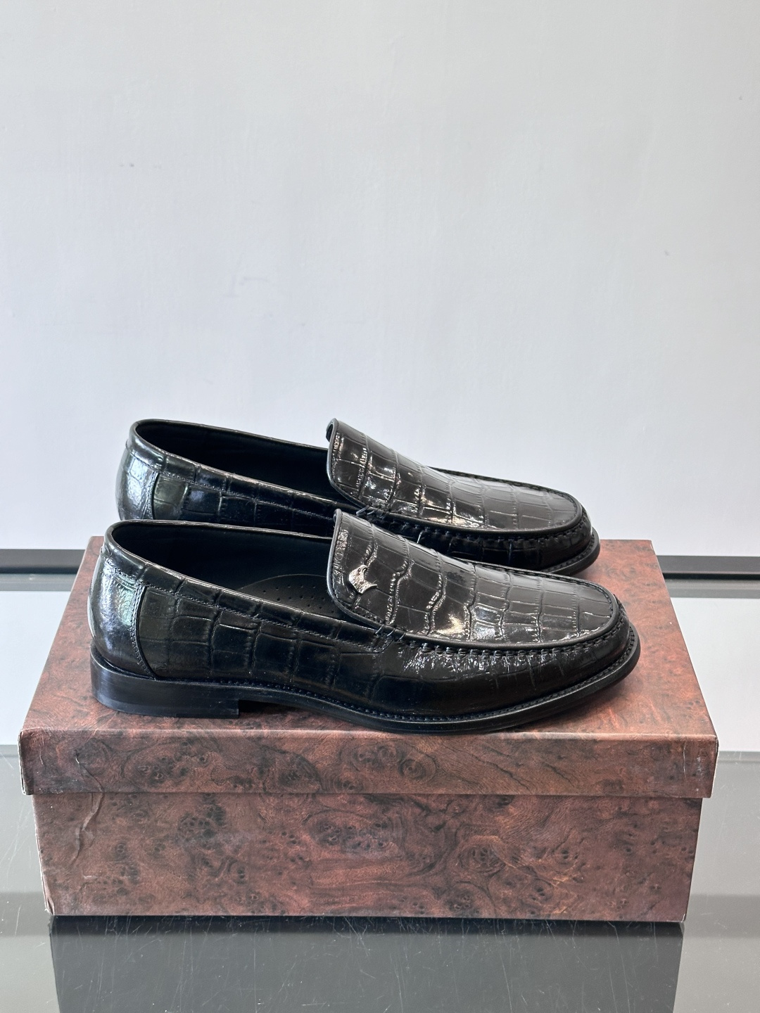 Stefano Ricci 史蒂芬高端奢侈品牌，男士皮鞋，真皮大底。原版牛皮，质感高端细腻，内里全小牛皮