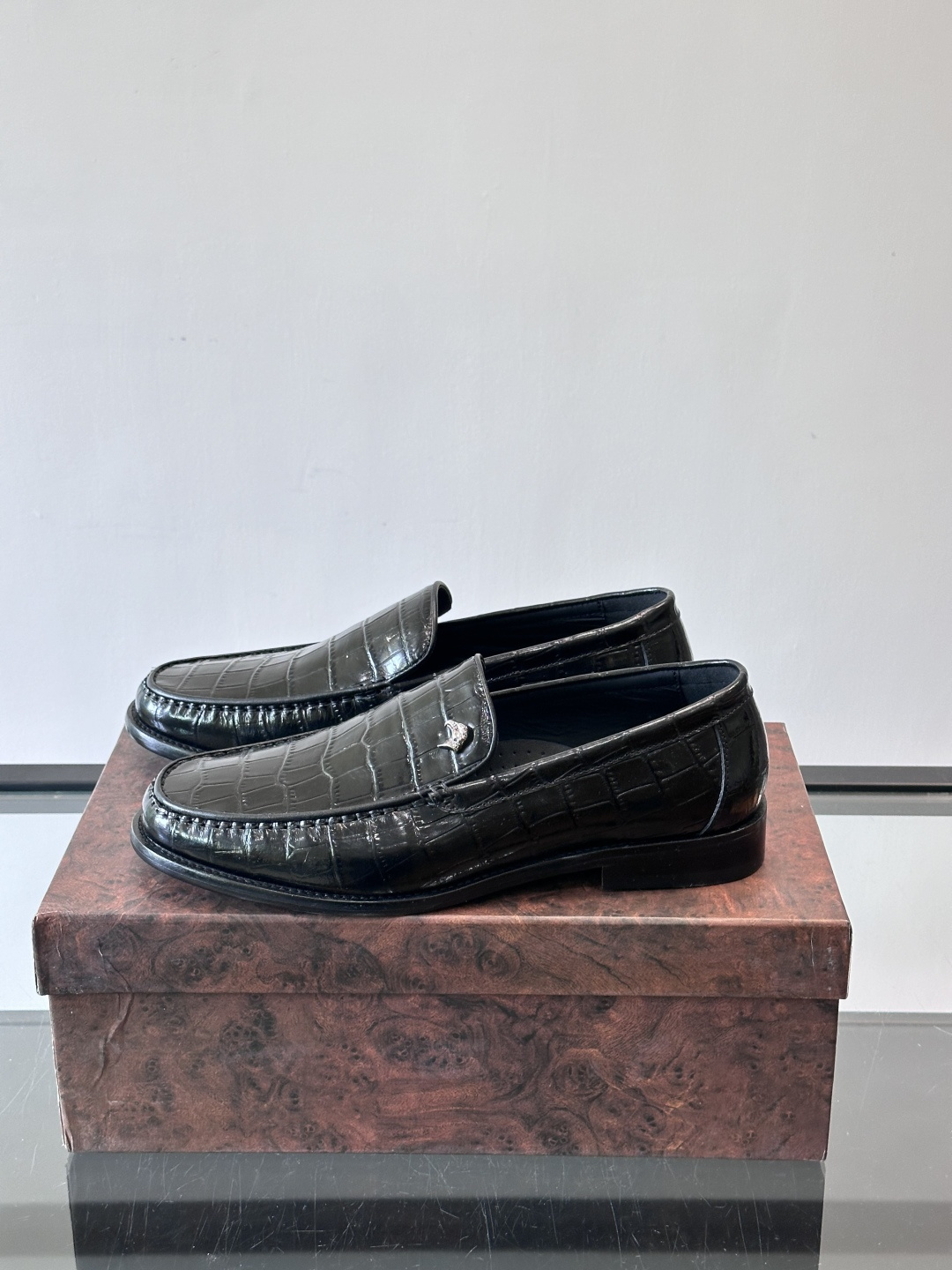 Stefano Ricci 史蒂芬高端奢侈品牌，男士皮鞋，真皮大底。原版牛皮，质感高端细腻，内里全小牛皮