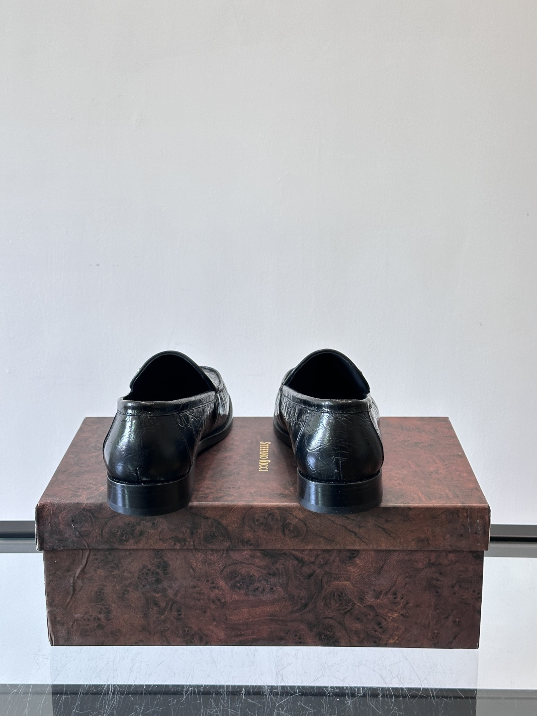 Stefano Ricci 史蒂芬高端奢侈品牌，男士皮鞋，真皮大底。原版牛皮，质感高端细腻，内里全小牛皮