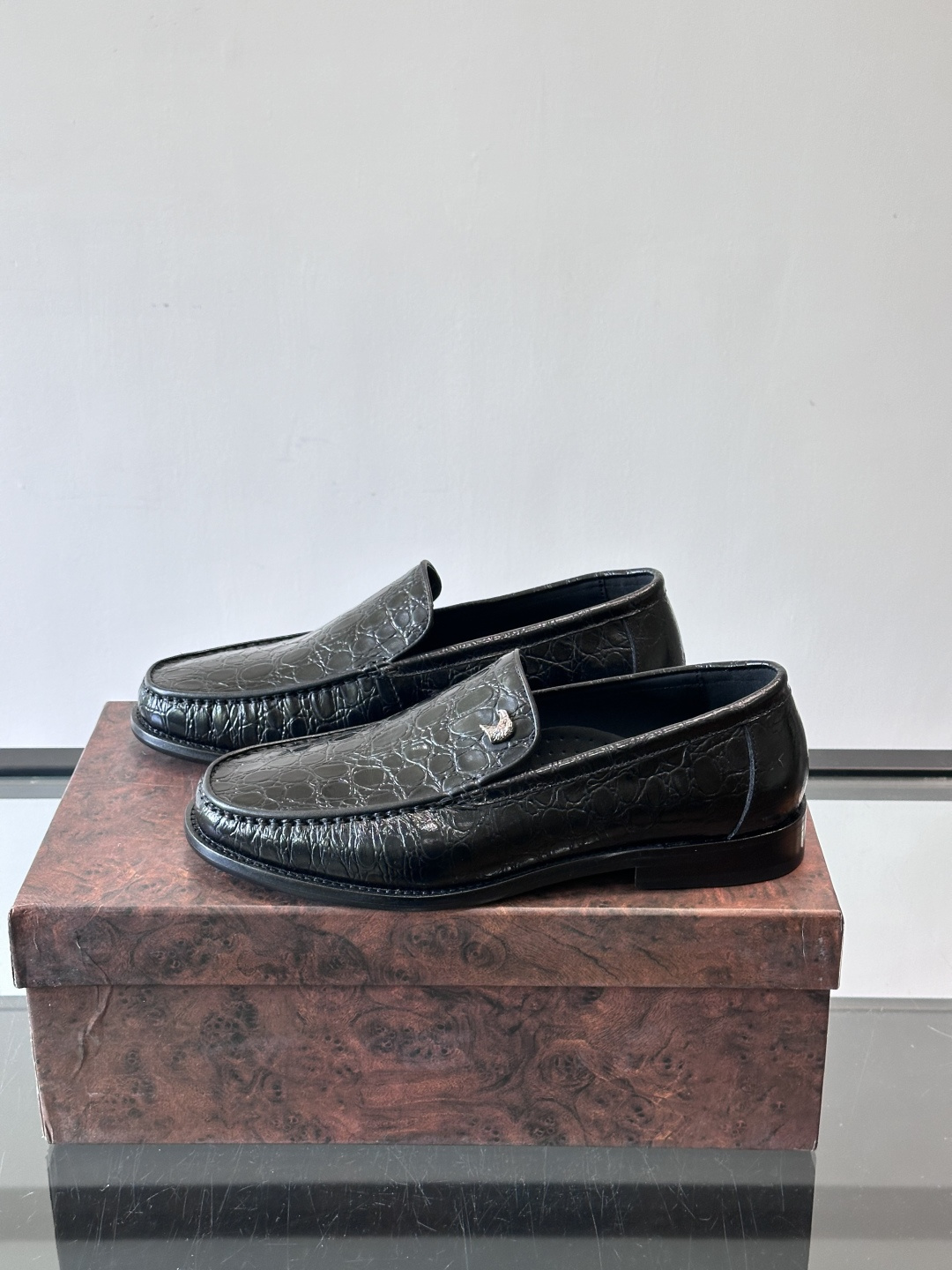 Stefano Ricci 史蒂芬高端奢侈品牌，男士皮鞋，真皮大底。原版牛皮，质感高端细腻，内里全小牛皮