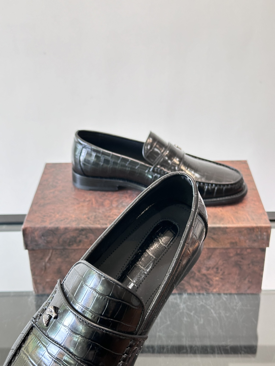 Stefano Ricci 史蒂芬高端奢侈品牌，男士皮鞋，真皮大底。原版牛皮，质感高端细腻，内里全小牛皮