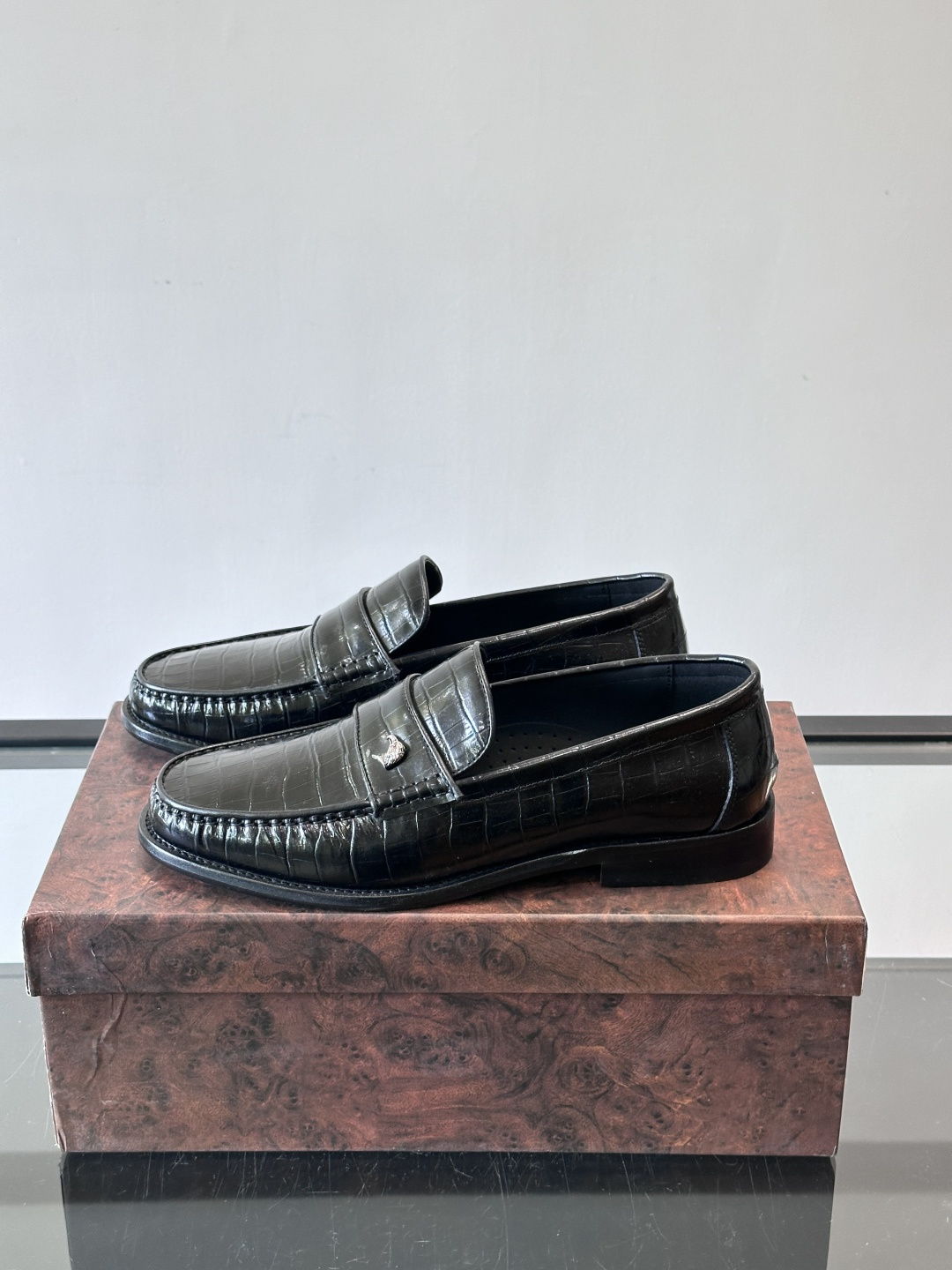 Stefano Ricci 史蒂芬高端奢侈品牌，男士皮鞋，真皮大底。原版牛皮，质感高端细腻，内里全小牛皮