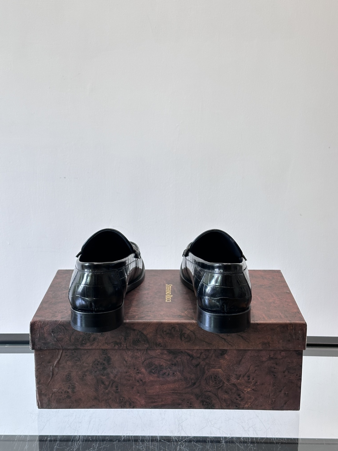 Stefano Ricci 史蒂芬高端奢侈品牌，男士皮鞋，真皮大底。原版牛皮，质感高端细腻，内里全小牛皮