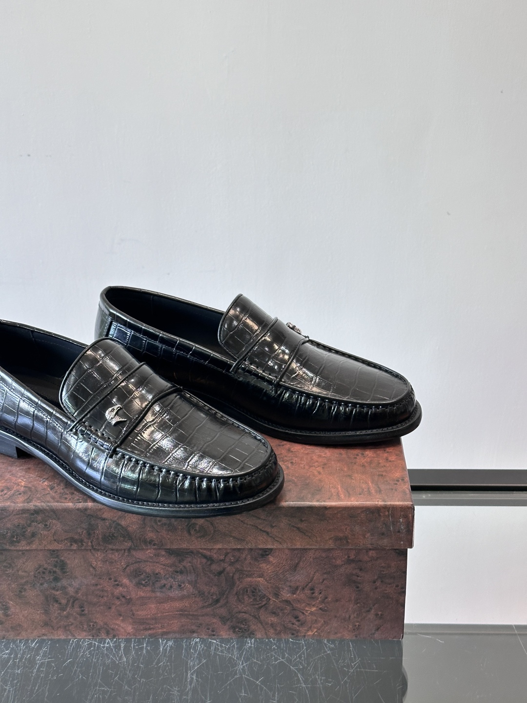 Stefano Ricci 史蒂芬高端奢侈品牌，男士皮鞋，真皮大底。原版牛皮，质感高端细腻，内里全小牛皮