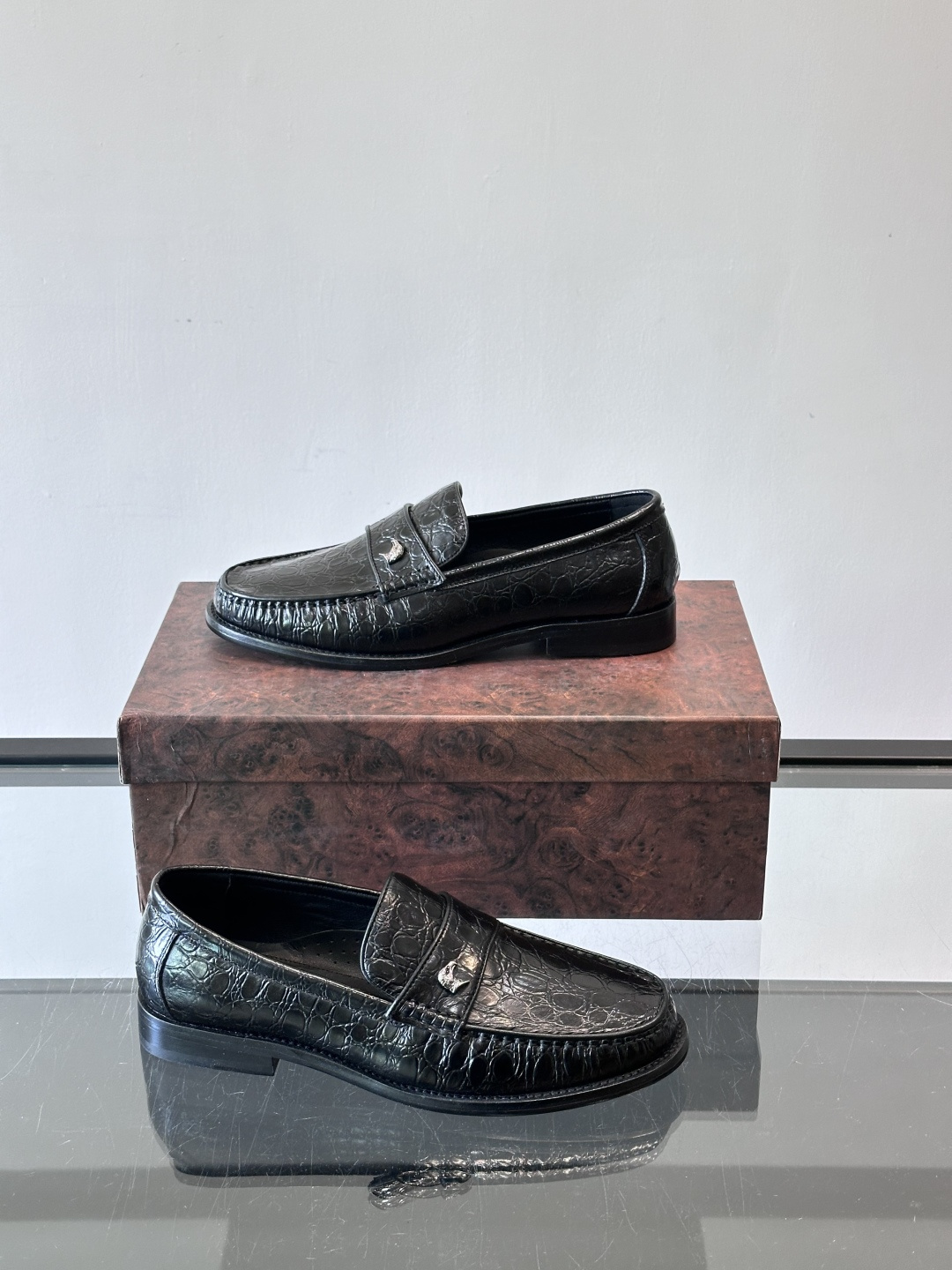 Stefano Ricci 史蒂芬高端奢侈品牌，男士皮鞋，真皮大底。原版牛皮，质感高端细腻，内里全小牛皮