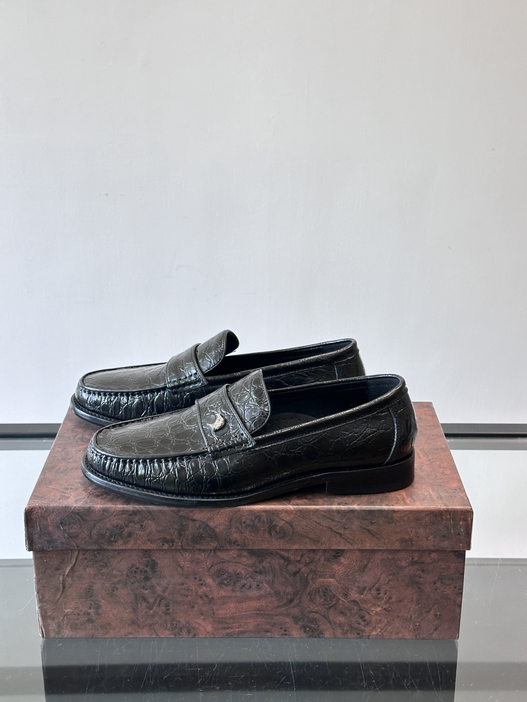 Stefano Ricci 史蒂芬高端奢侈品牌，男士皮鞋，真皮大底。原版牛皮，质感高端细腻，内里全小牛皮