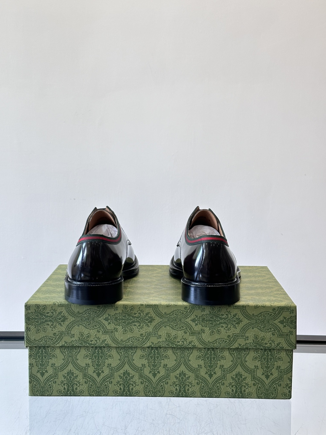 gucci 男士商务小皮鞋，上脚非常好看！精品商务休闲皮鞋💥💥真皮大底产品意大利进口牛皮制作🐂进口水染牛