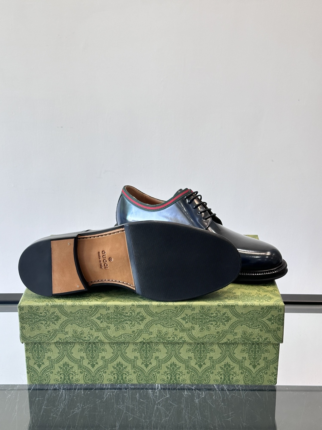 gucci 男士商务小皮鞋，上脚非常好看！精品商务休闲皮鞋💥💥真皮大底产品意大利进口牛皮制作🐂进口水染牛