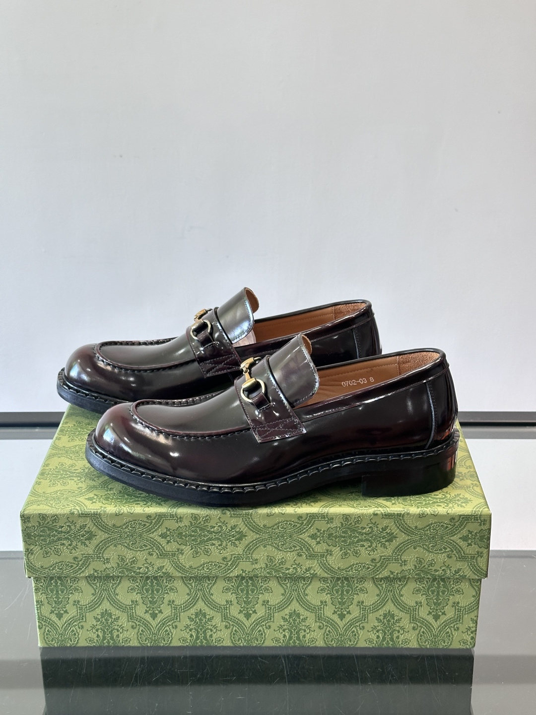 gucci 男士商务小皮鞋，上脚非常好看！精品商务休闲皮鞋💥💥真皮大底产品意大利进口牛皮制作🐂进口水染牛