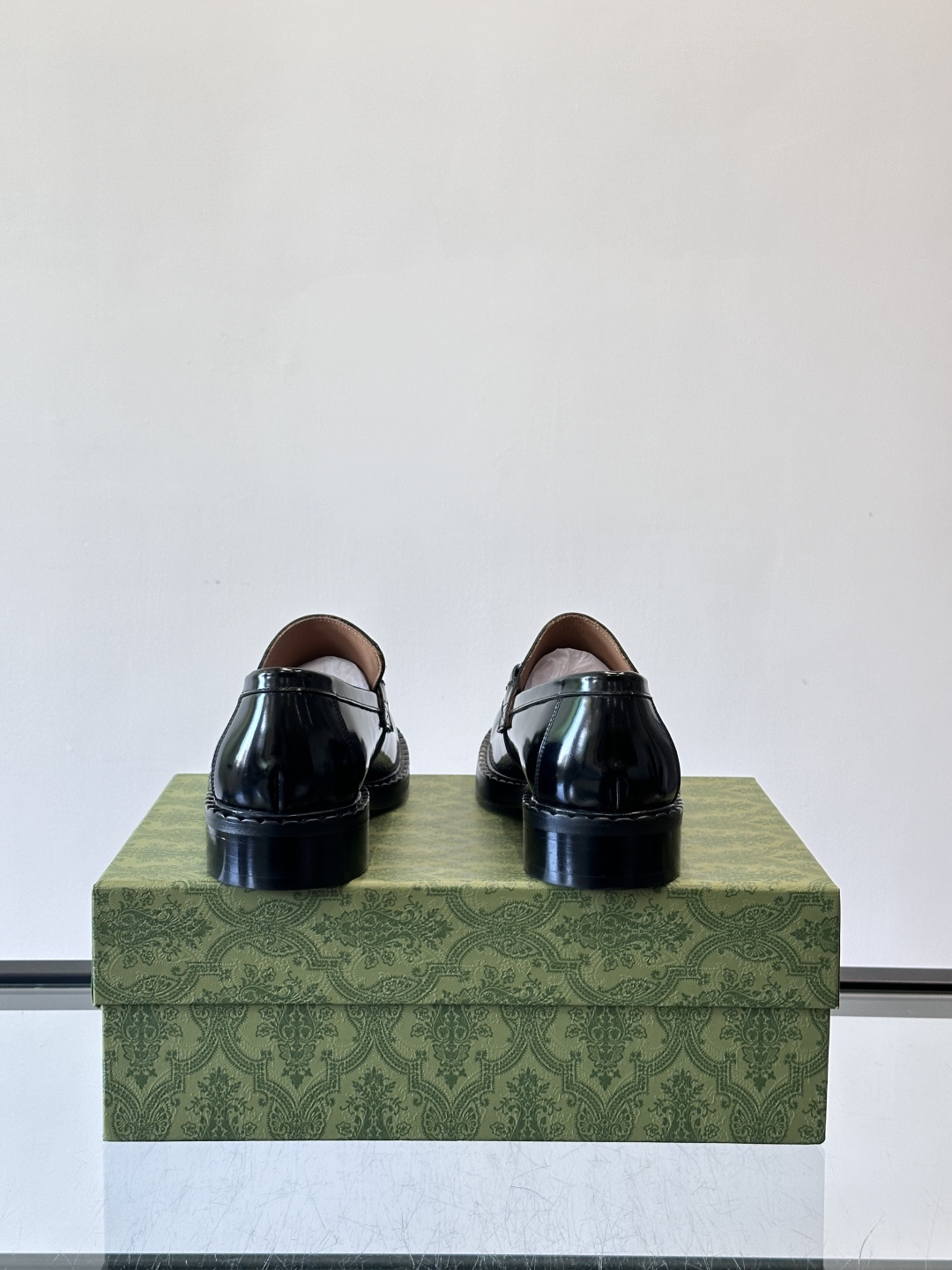 gucci 男士商务小皮鞋，上脚非常好看！精品商务休闲皮鞋💥💥真皮大底产品意大利进口牛皮制作🐂进口水染牛