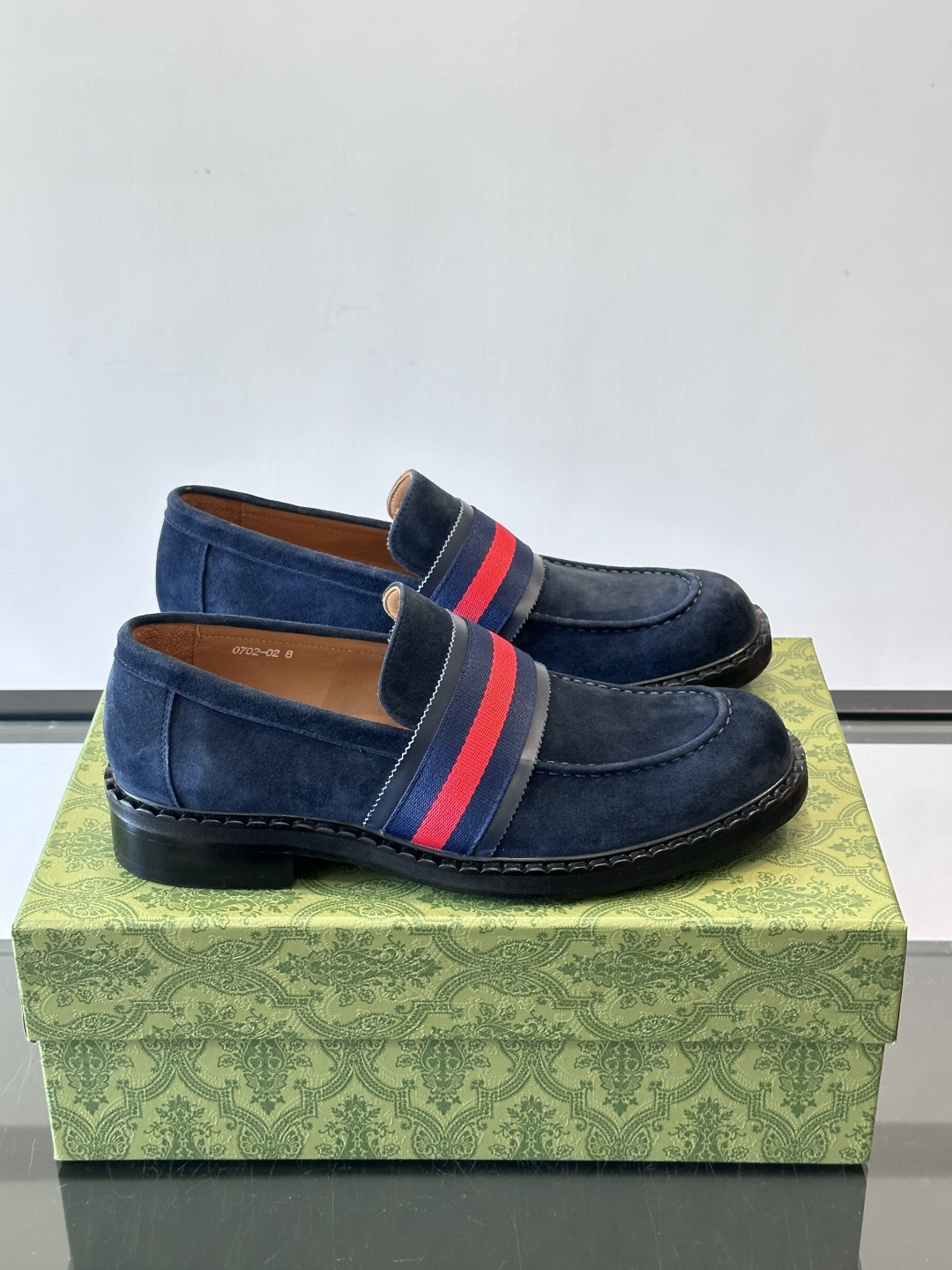 gucci 男士商务小皮鞋，上脚非常好看！精品商务休闲皮鞋💥💥真皮大底产品意大利进口牛皮制作🐂进口水染牛