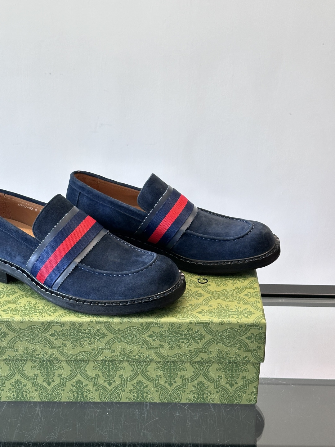 gucci 男士商务小皮鞋，上脚非常好看！精品商务休闲皮鞋💥💥真皮大底产品意大利进口牛皮制作🐂进口水染牛