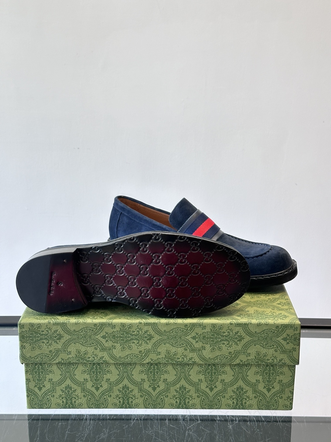 gucci 男士商务小皮鞋，上脚非常好看！精品商务休闲皮鞋💥💥真皮大底产品意大利进口牛皮制作🐂进口水染牛