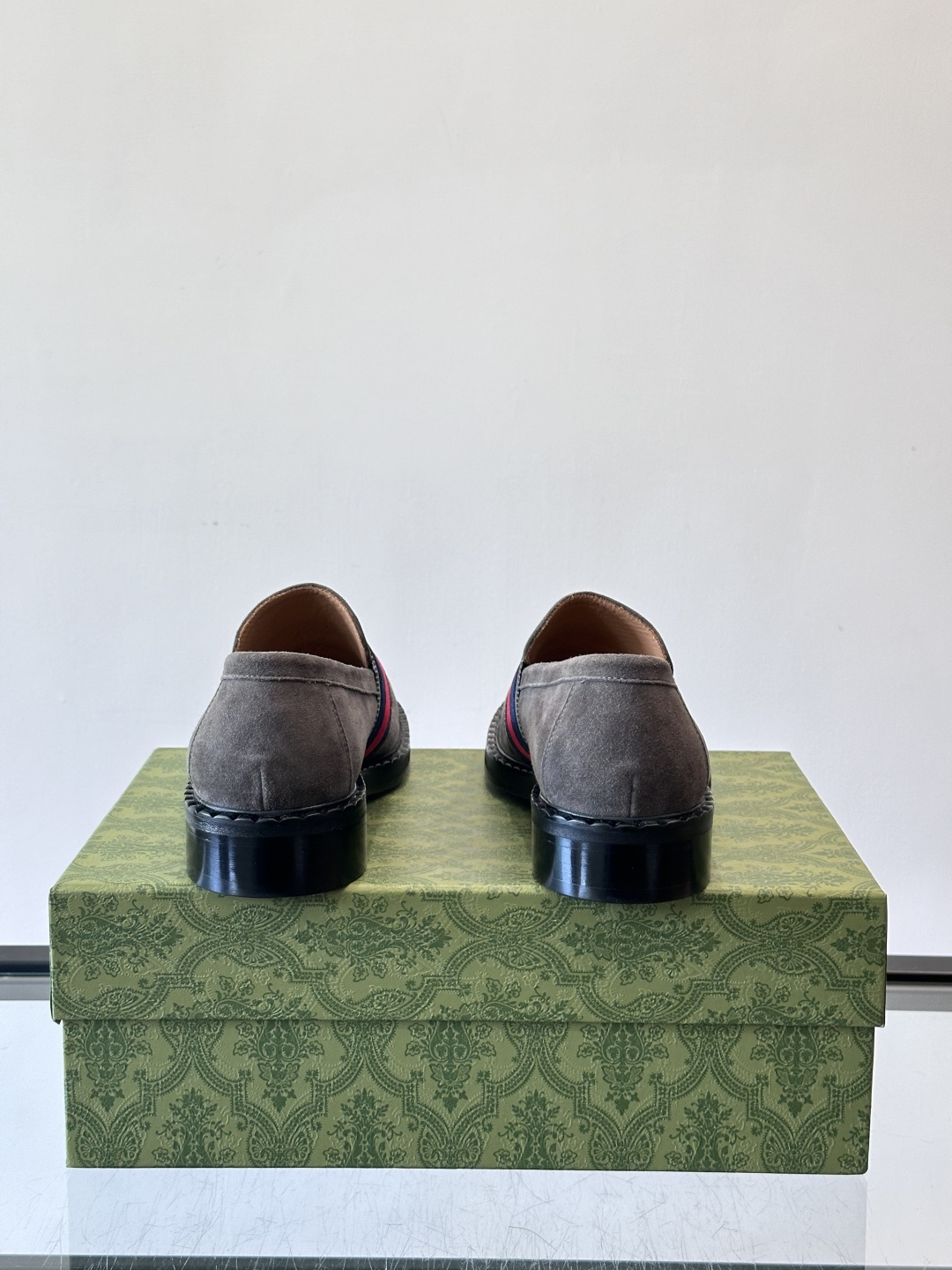 gucci 男士商务小皮鞋，上脚非常好看！精品商务休闲皮鞋💥💥真皮大底产品意大利进口牛皮制作🐂进口水染牛