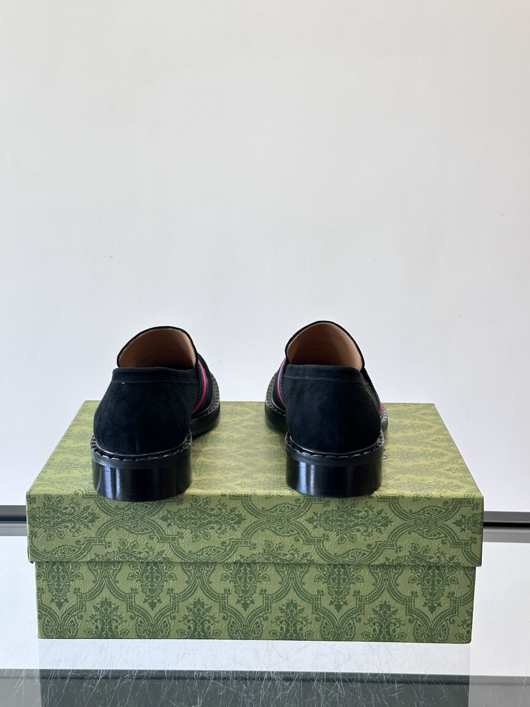 gucci 男士商务小皮鞋，上脚非常好看！精品商务休闲皮鞋💥💥真皮大底产品意大利进口牛皮制作🐂进口水染牛