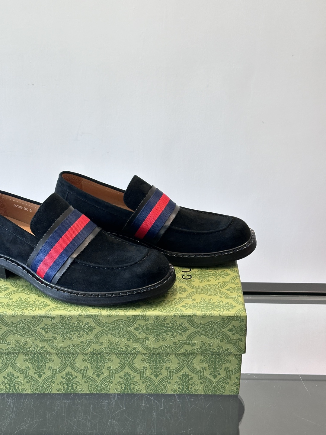 gucci 男士商务小皮鞋，上脚非常好看！精品商务休闲皮鞋💥💥真皮大底产品意大利进口牛皮制作🐂进口水染牛