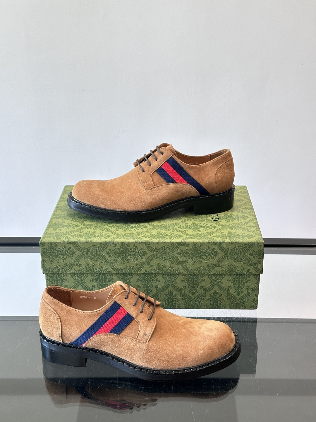 gucci 男士商务小皮鞋，上脚非常好看！精品商务休闲皮鞋💥💥真皮大底产品意大利进口牛皮制作🐂进口水染牛
