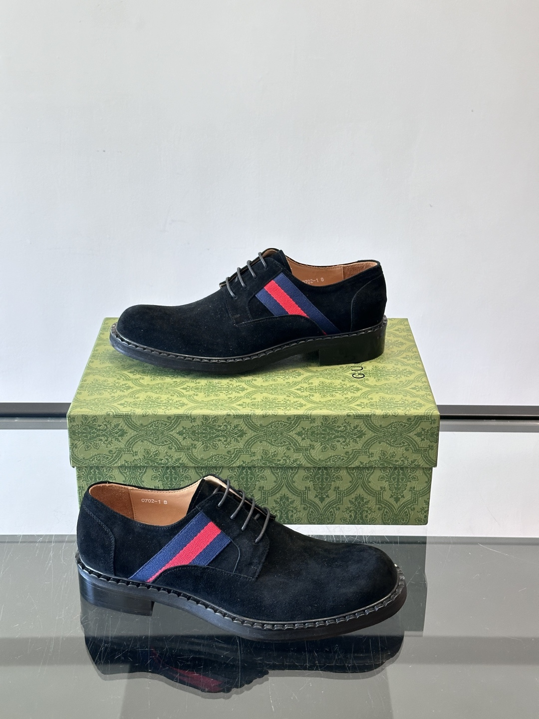 gucci 男士商务小皮鞋，上脚非常好看！精品商务休闲皮鞋💥💥真皮大底产品意大利进口牛皮制作🐂进口水染牛