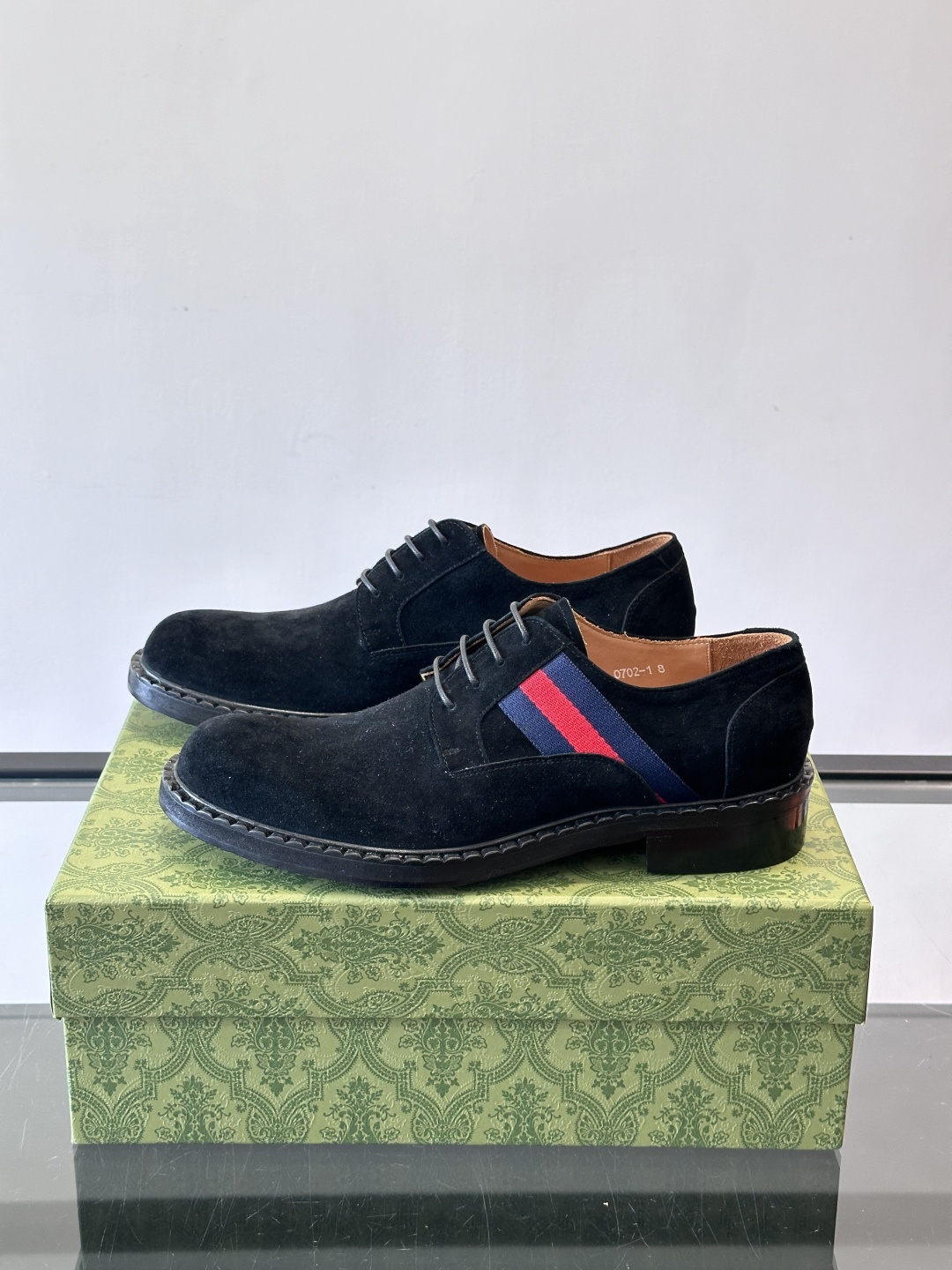 gucci 男士商务小皮鞋，上脚非常好看！精品商务休闲皮鞋💥💥真皮大底产品意大利进口牛皮制作🐂进口水染牛