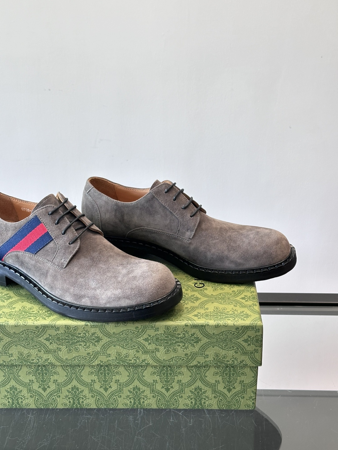 gucci 男士商务小皮鞋，上脚非常好看！精品商务休闲皮鞋💥💥真皮大底产品意大利进口牛皮制作🐂进口水染牛