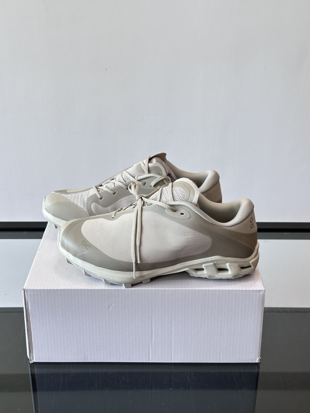 On x PAF Cloudventure Peak I* 20 *On昂跑携手韩国品牌POST ARC