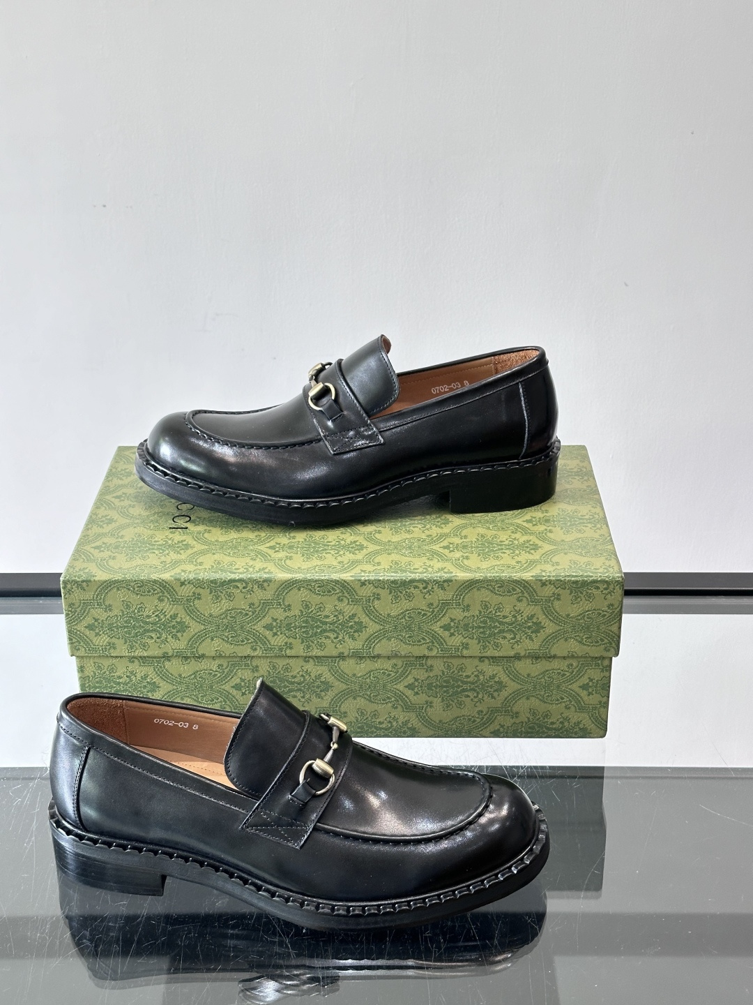 gucci 男士商务小皮鞋，上脚非常好看！精品商务休闲皮鞋💥💥真皮大底产品意大利进口牛皮制作🐂进口水染牛