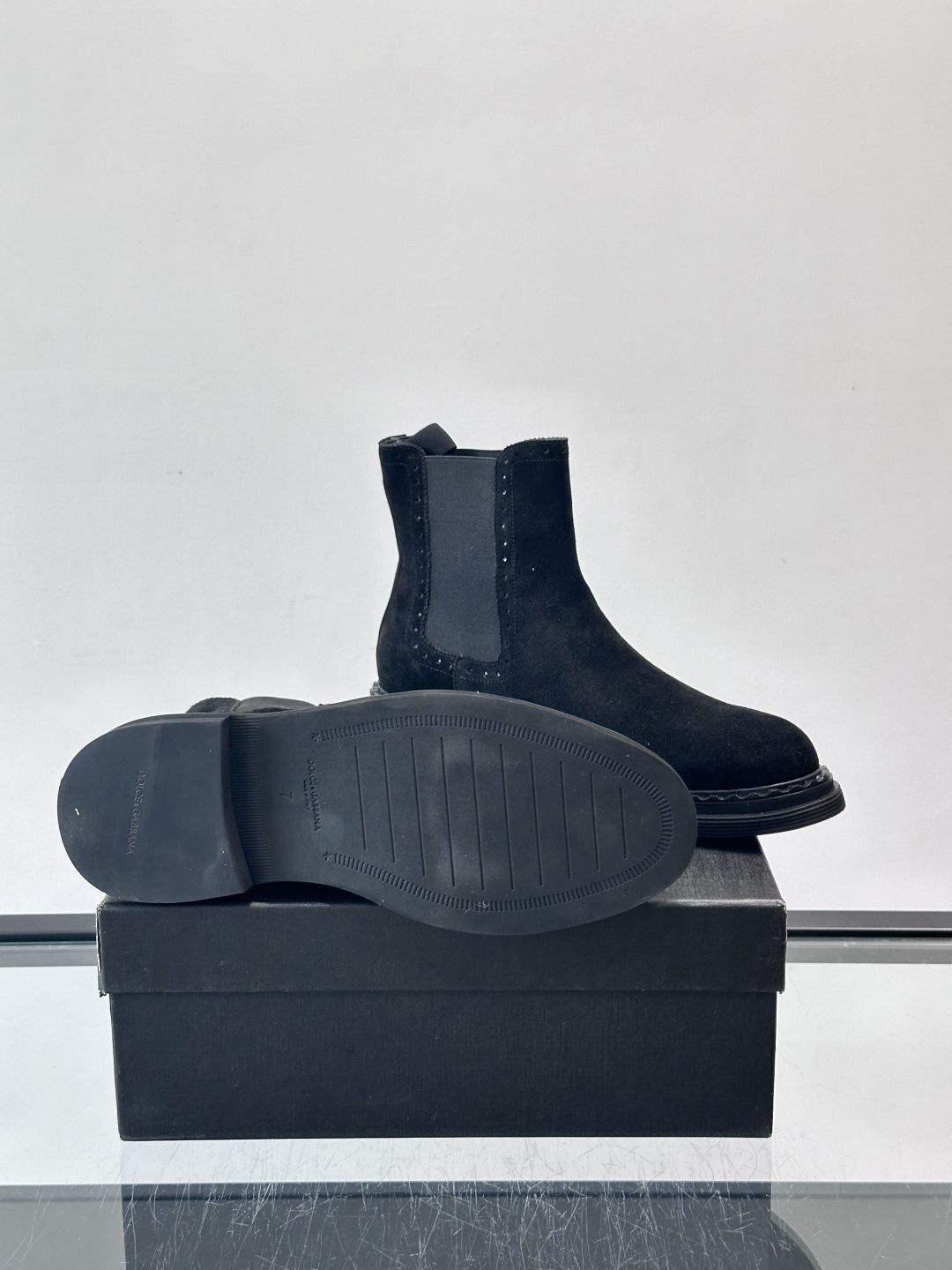 Prad*精品男士靴子超高高品质，秋冬经典圆头男士高帮男靴，原版进口牛皮 内里垫脚 水染牛皮，橡胶大底 