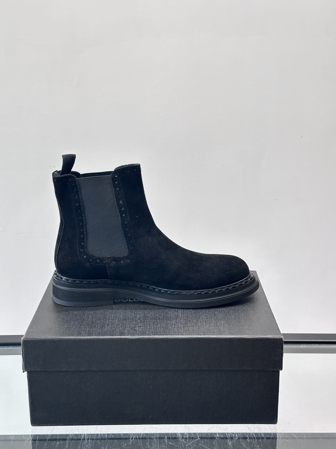 Prad*精品男士靴子超高高品质，秋冬经典圆头男士高帮男靴，原版进口牛皮 内里垫脚 水染牛皮，橡胶大底 