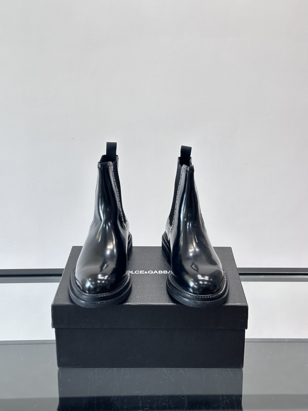 Prad*精品男士靴子超高高品质，秋冬经典圆头男士高帮男靴，原版进口牛皮 内里垫脚 水染牛皮，橡胶大底 