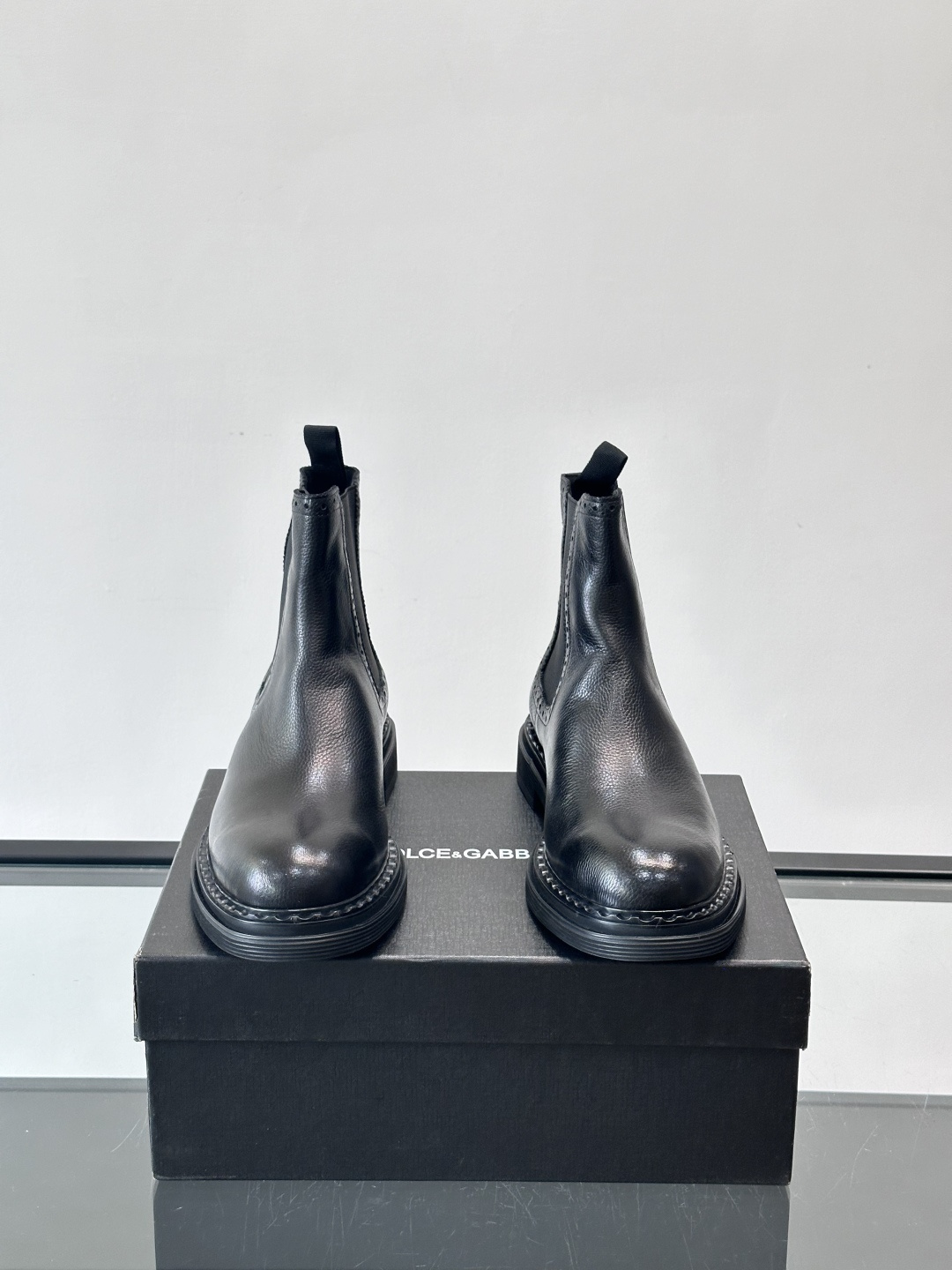 Prad*精品男士靴子超高高品质，秋冬经典圆头男士高帮男靴，原版进口牛皮 内里垫脚 水染牛皮，橡胶大底 