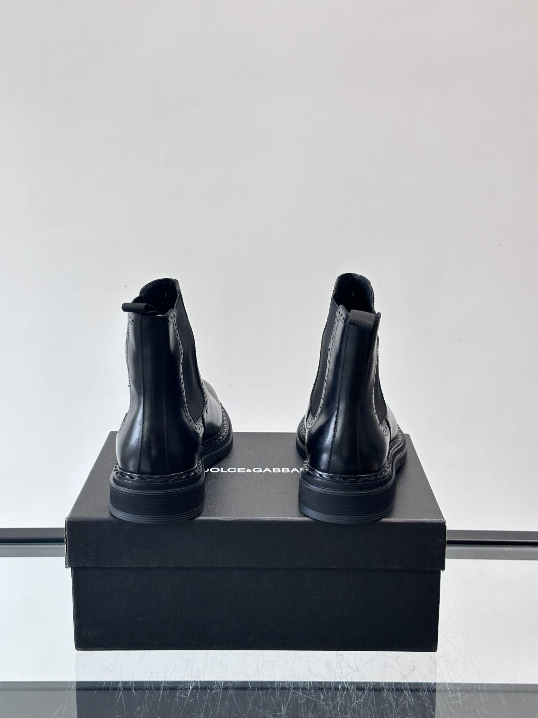 Prad*精品男士靴子超高高品质，秋冬经典圆头男士高帮男靴，原版进口牛皮 内里垫脚 水染牛皮，橡胶大底 