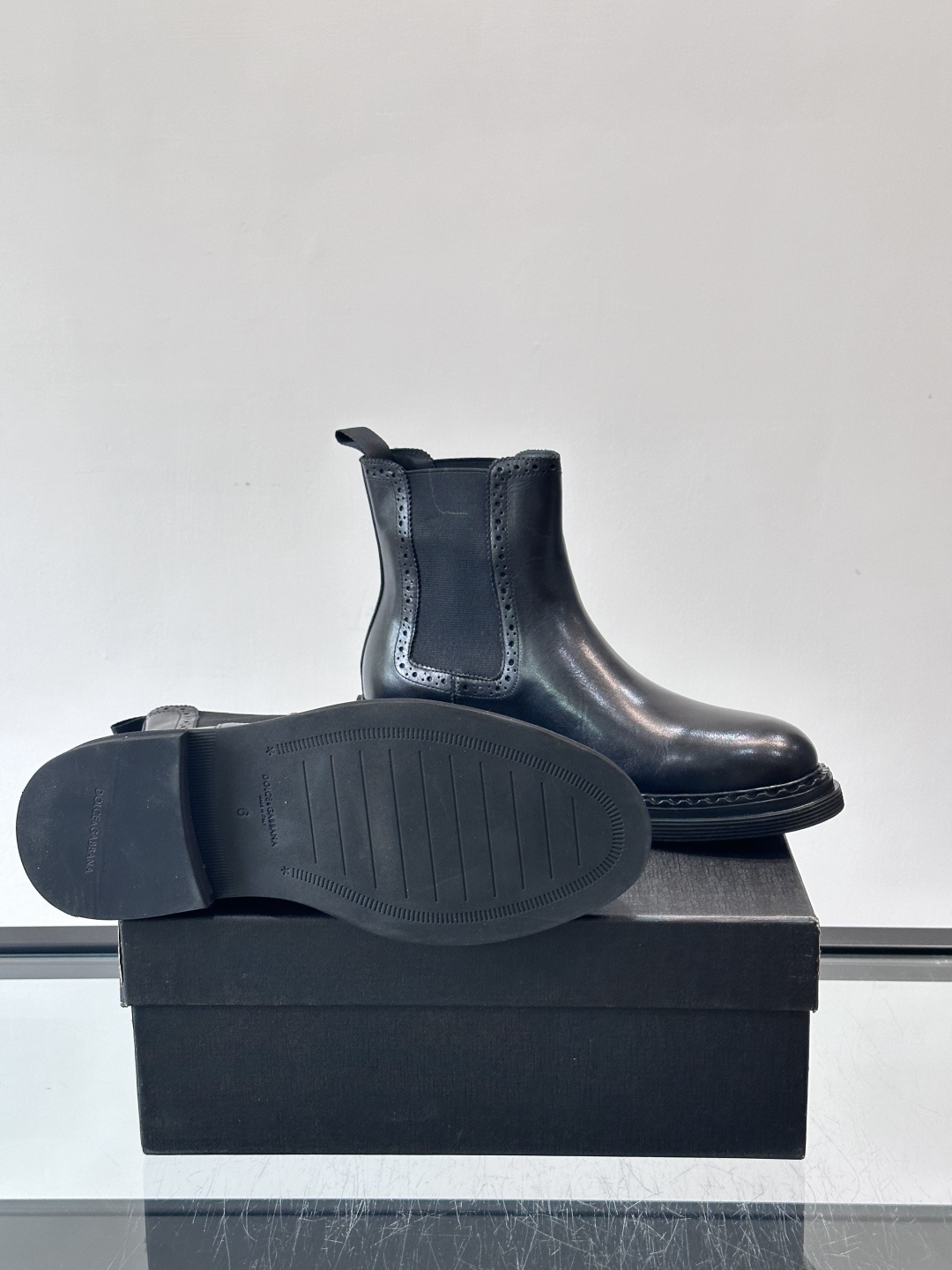 Prad*精品男士靴子超高高品质，秋冬经典圆头男士高帮男靴，原版进口牛皮 内里垫脚 水染牛皮，橡胶大底 