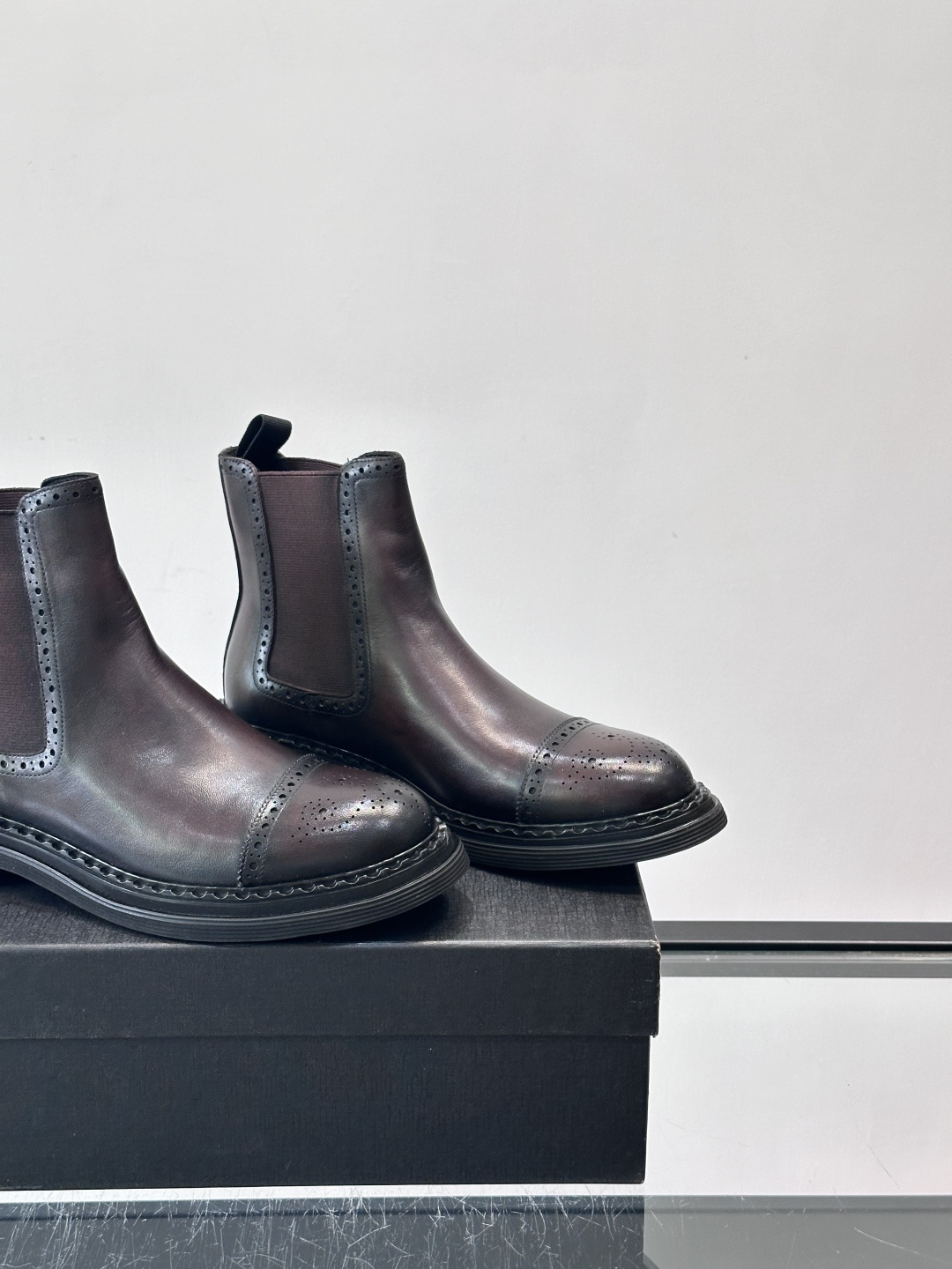 Prad*精品男士靴子超高高品质，秋冬经典圆头男士高帮男靴，原版进口牛皮 内里垫脚 水染牛皮，橡胶大底 