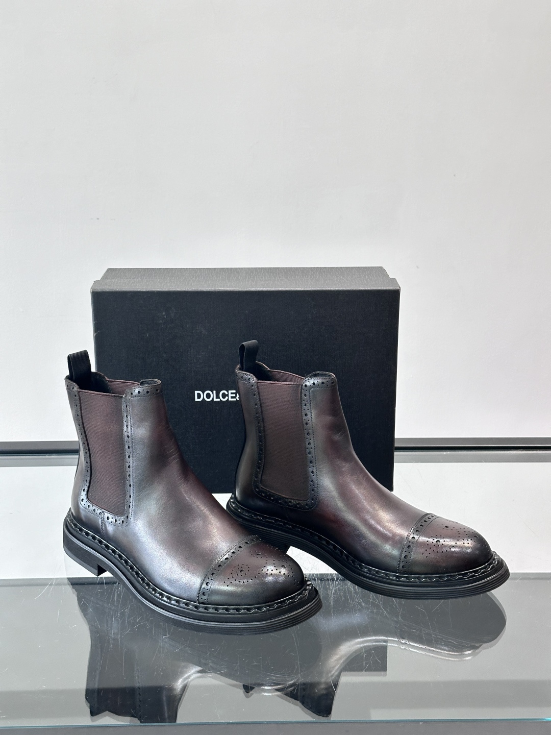 Prad*精品男士靴子超高高品质，秋冬经典圆头男士高帮男靴，原版进口牛皮 内里垫脚 水染牛皮，橡胶大底 