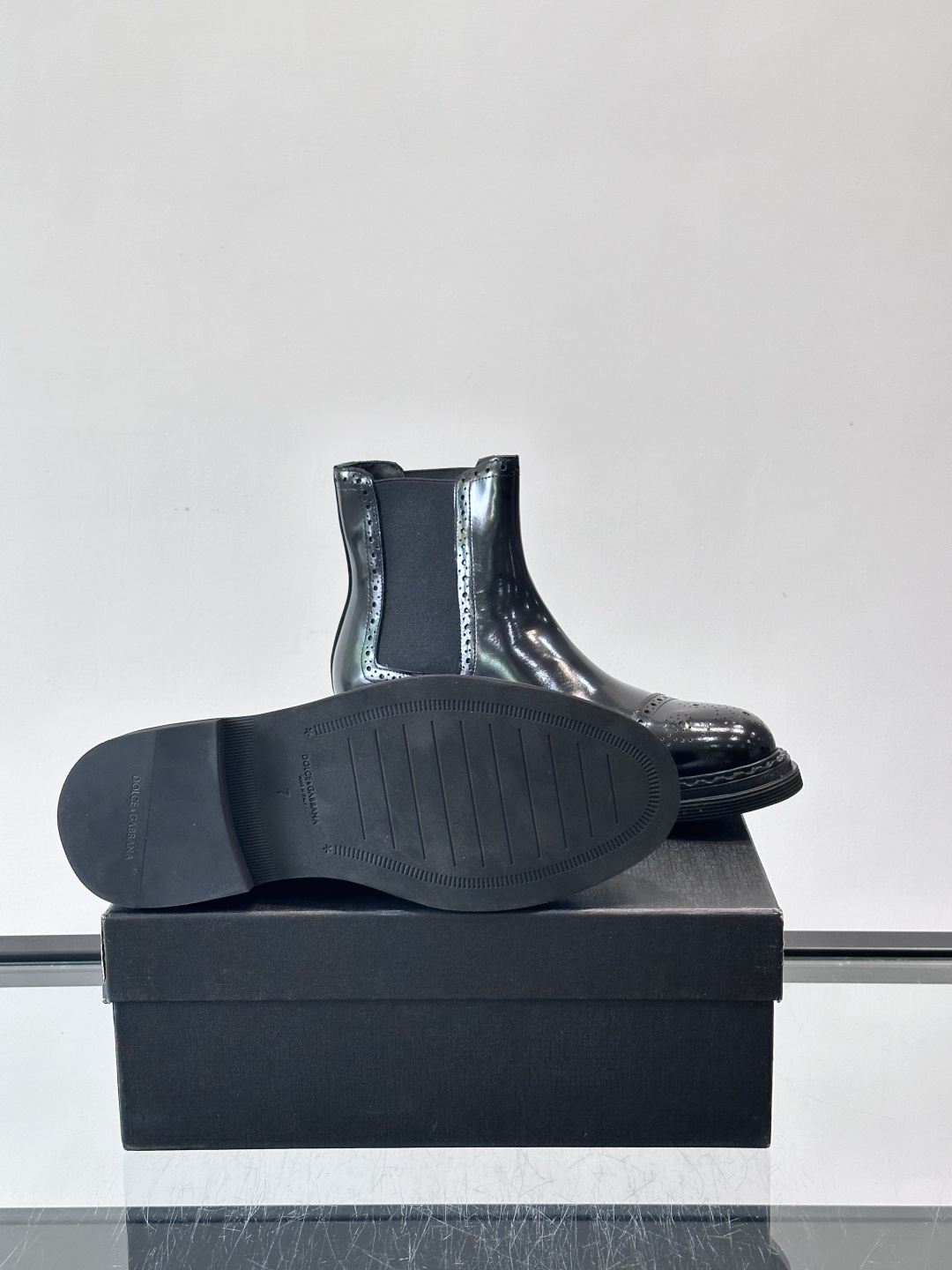 Prad*精品男士靴子超高高品质，秋冬经典圆头男士高帮男靴，原版进口牛皮 内里垫脚 水染牛皮，橡胶大底 