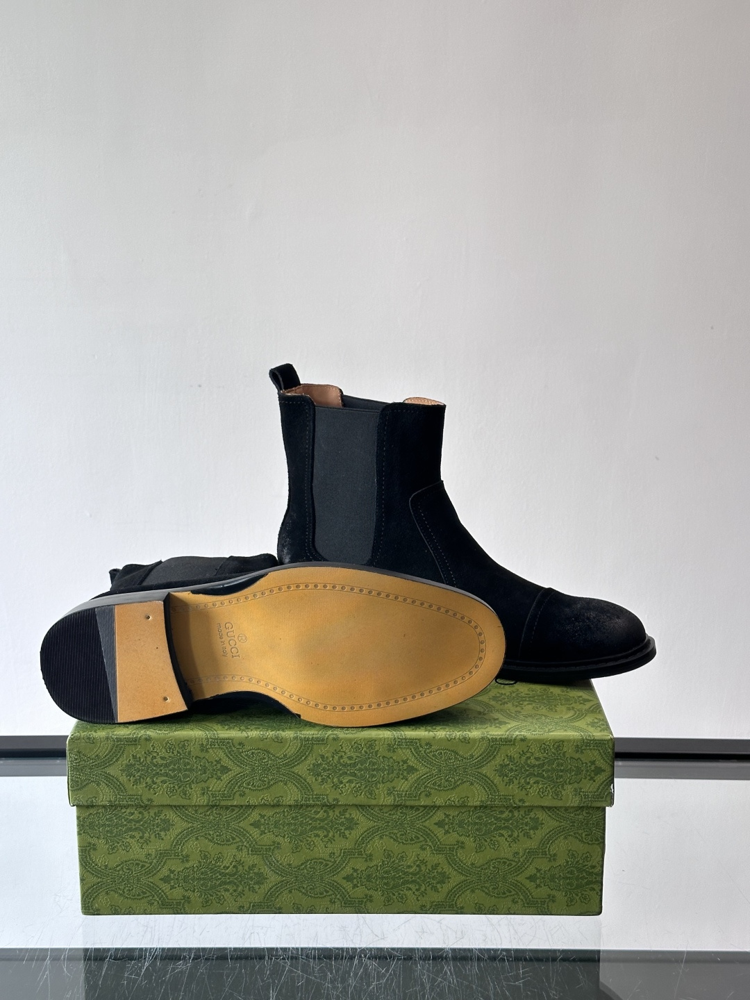 Gucci～古驰男士正装休闲靴子🥾，真皮大底！高端大气，私家开模定制原版品牌五金扣装饰，小牛皮透气内里，