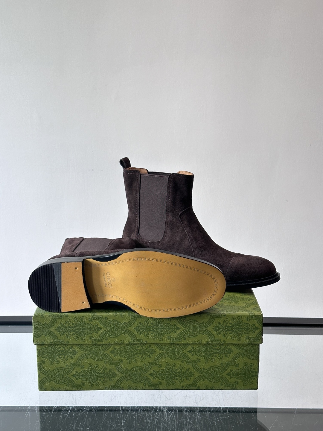 Gucci～古驰男士正装休闲靴子🥾，真皮大底！高端大气，私家开模定制原版品牌五金扣装饰，小牛皮透气内里，