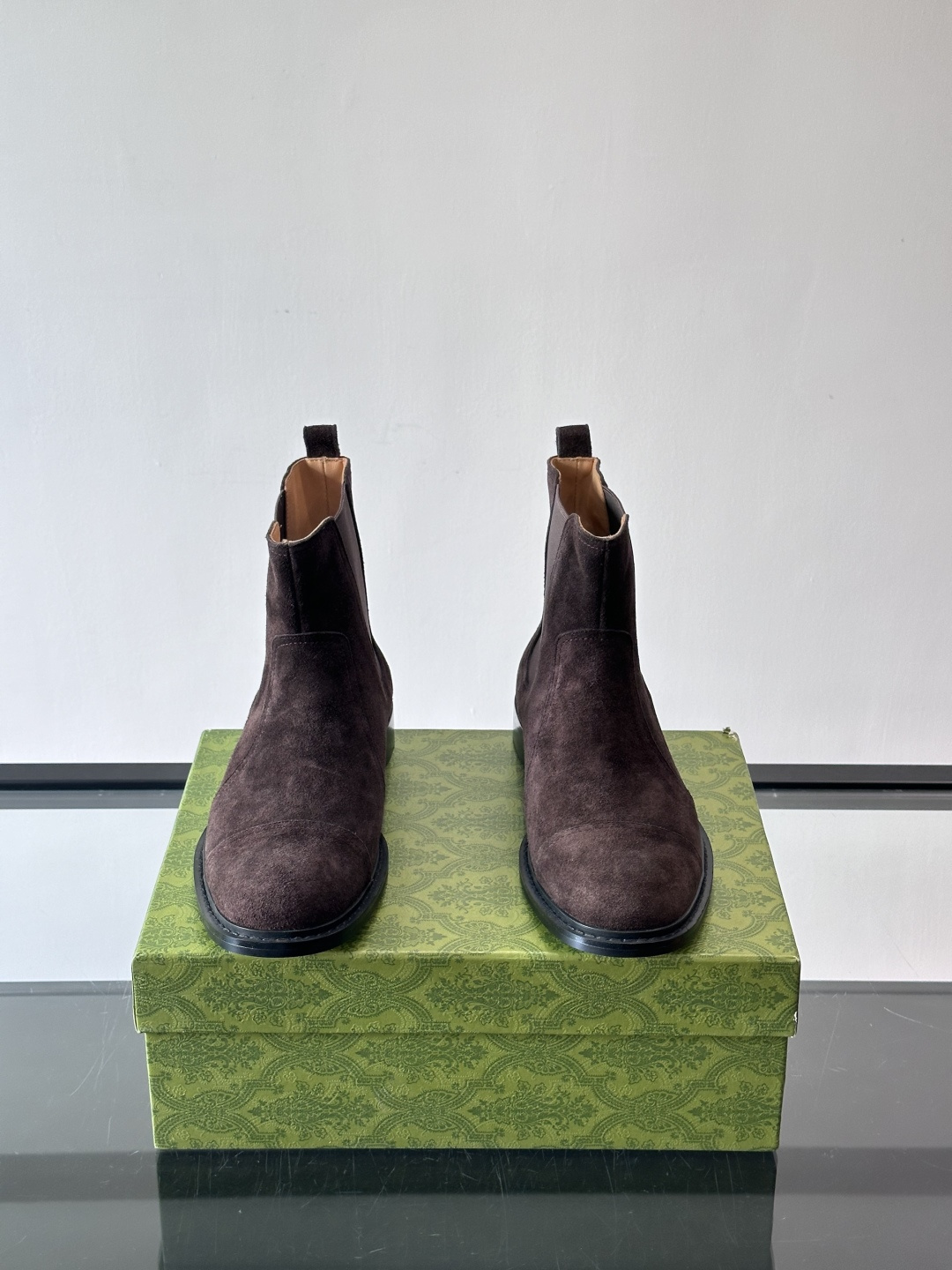 Gucci～古驰男士正装休闲靴子🥾，真皮大底！高端大气，私家开模定制原版品牌五金扣装饰，小牛皮透气内里，