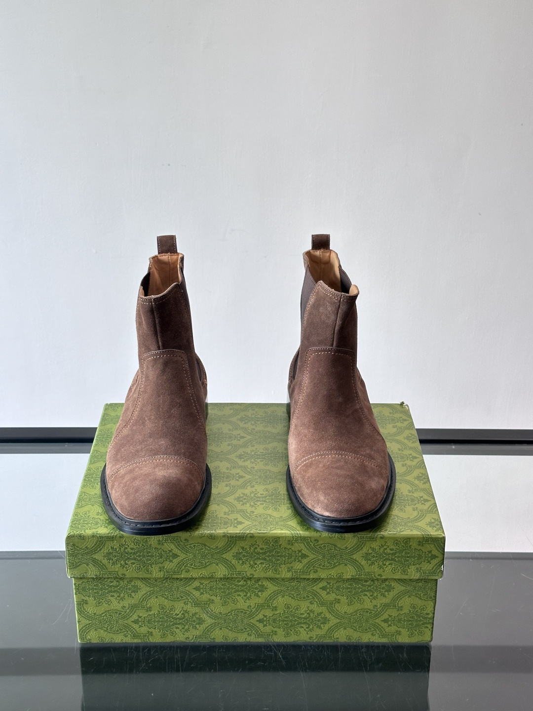 Gucci～古驰男士正装休闲靴子🥾，真皮大底！高端大气，私家开模定制原版品牌五金扣装饰，小牛皮透气内里，