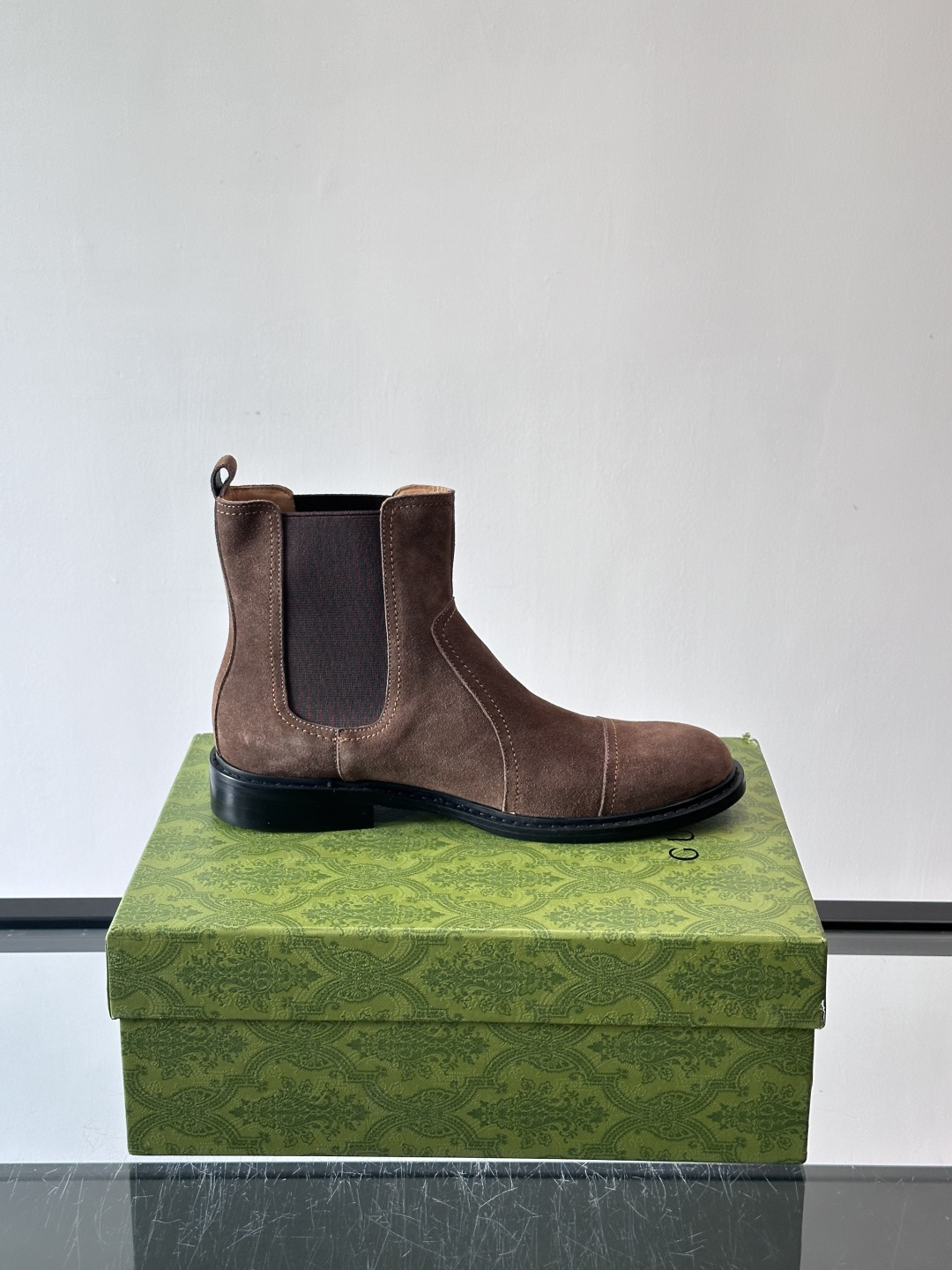 Gucci～古驰男士正装休闲靴子🥾，真皮大底！高端大气，私家开模定制原版品牌五金扣装饰，小牛皮透气内里，