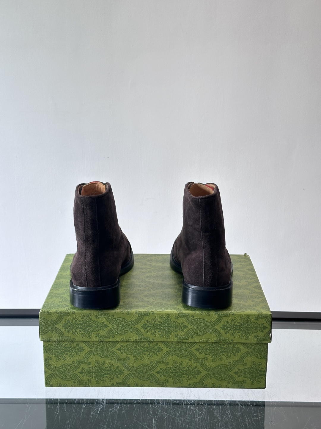 Gucci～古驰男士正装休闲靴子🥾，真皮大底！高端大气，私家开模定制原版品牌五金扣装饰，小牛皮透气内里，