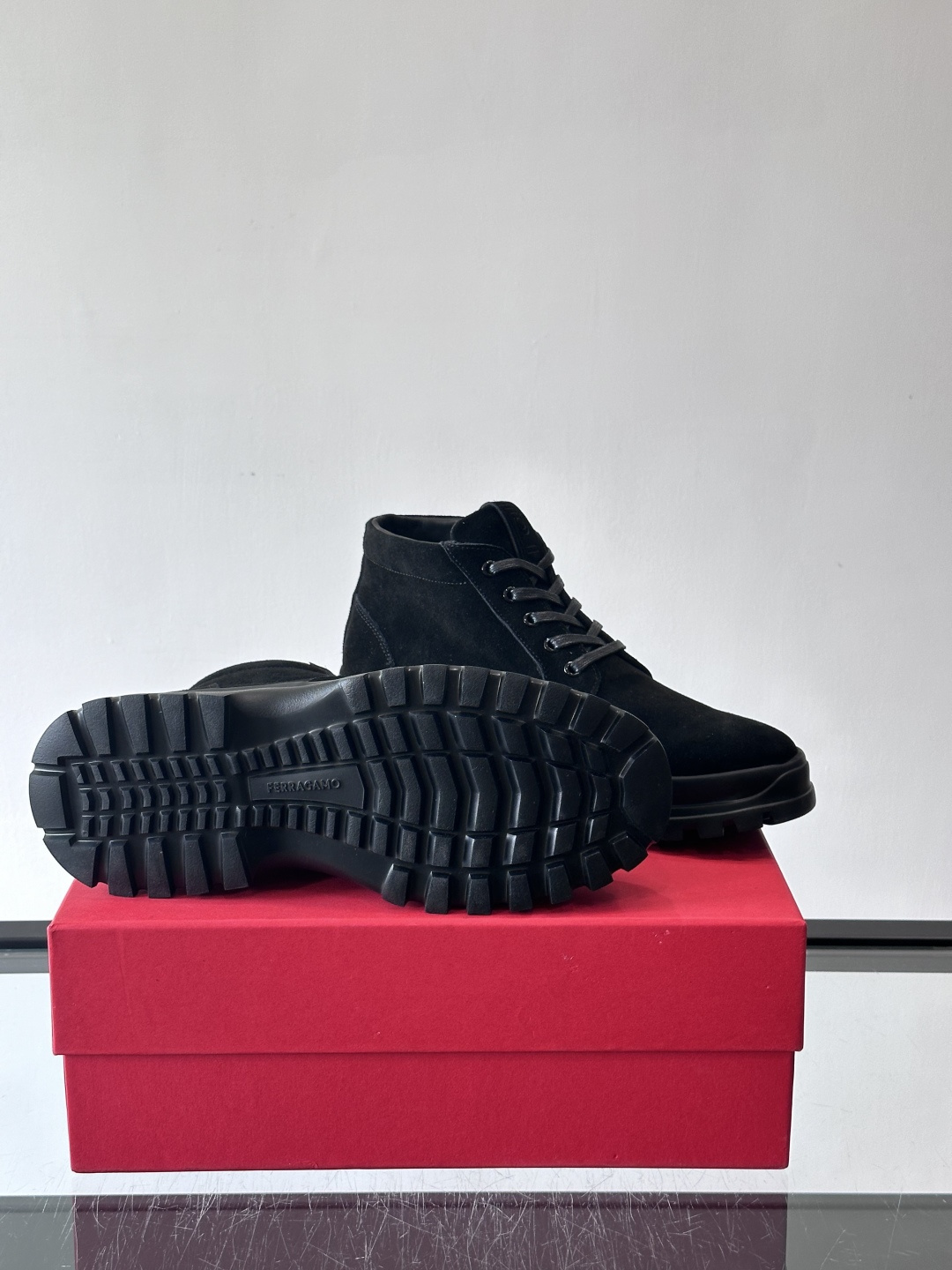 F🆕高端男士正装鞋休闲皮鞋短靴。（加绒内里）绅士臻享 型男必备 头层牛皮鞋面 皮质质感一览无余 小牛皮透