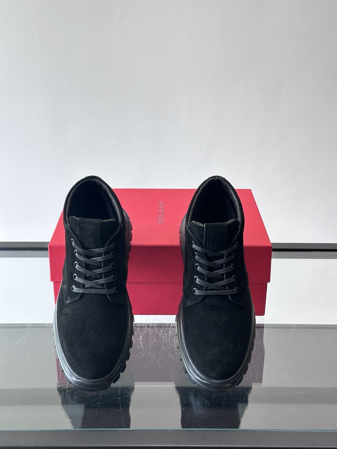 F🆕高端男士正装鞋休闲皮鞋短靴。（加绒内里）绅士臻享 型男必备 头层牛皮鞋面 皮质质感一览无余 小牛皮透