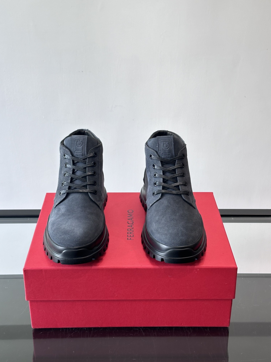 F🆕高端男士正装鞋休闲皮鞋短靴。（加绒内里）绅士臻享 型男必备 头层牛皮鞋面 皮质质感一览无余 小牛皮透