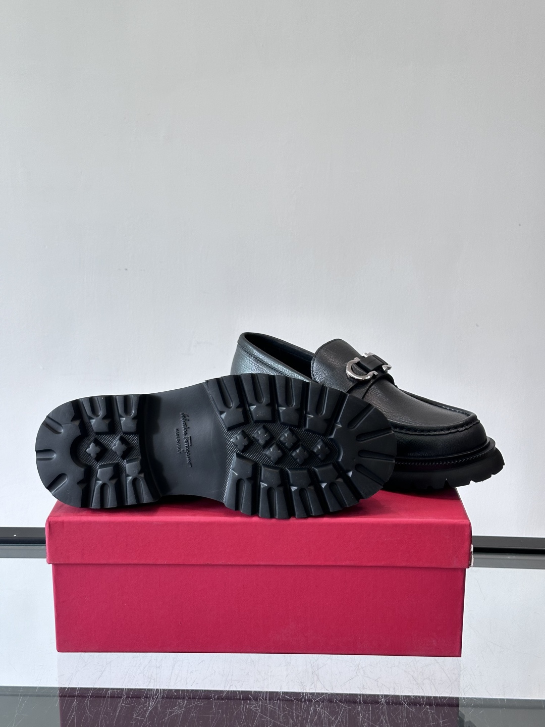 F🆕高端男士正装鞋休闲皮鞋，绅士臻享 型男必备 头层牛皮鞋面 皮质质感一览无余 小牛皮透气内里，橡胶大底